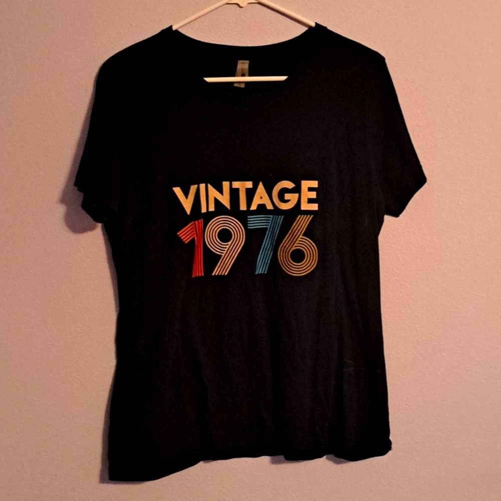 Vintage 1976 woman fit tee XL